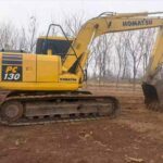 KOMATSU PC130