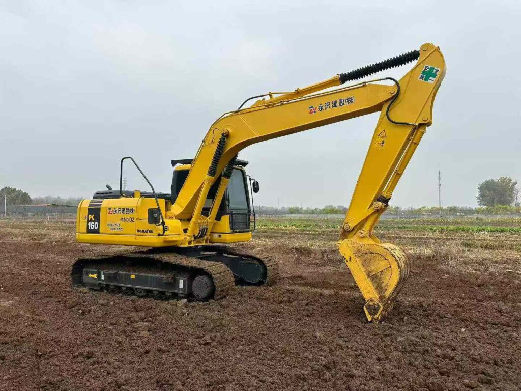 KOMATSU PC160