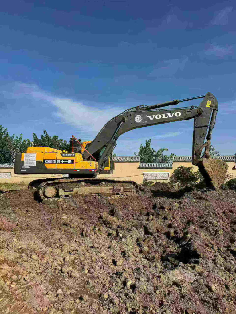 VOLVO EC360DL