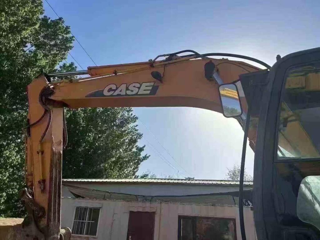 CASE 300 used excavator photo 3