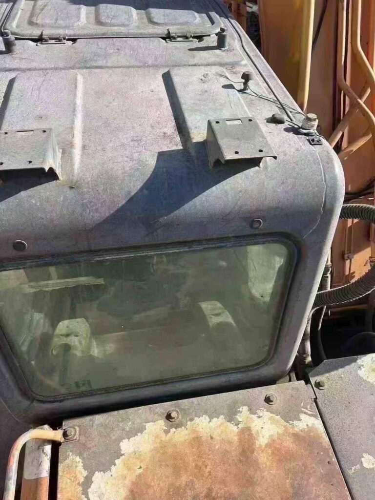 CASE 300 used excavator photo 5