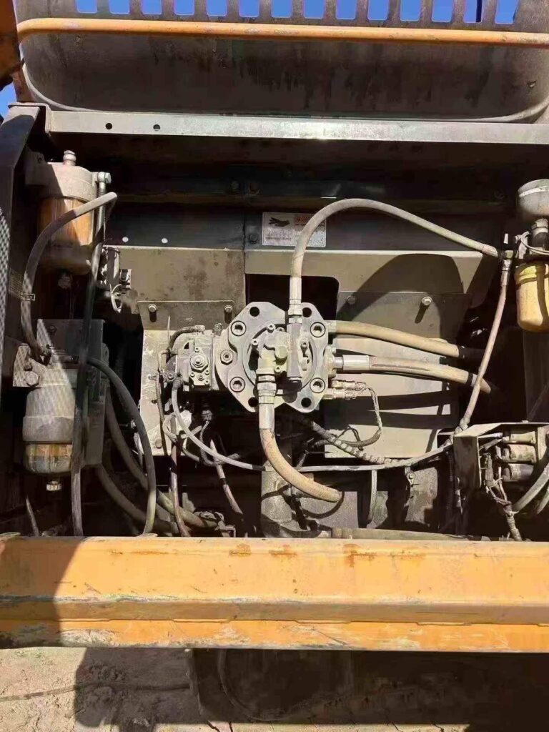 CASE 300 used excavator photo 7