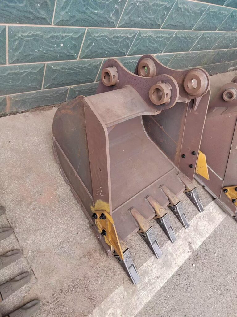 CAT 307, SANY 75, XCMG 75, KOMATSU 60 Excavator Bucket spare parts photo 2