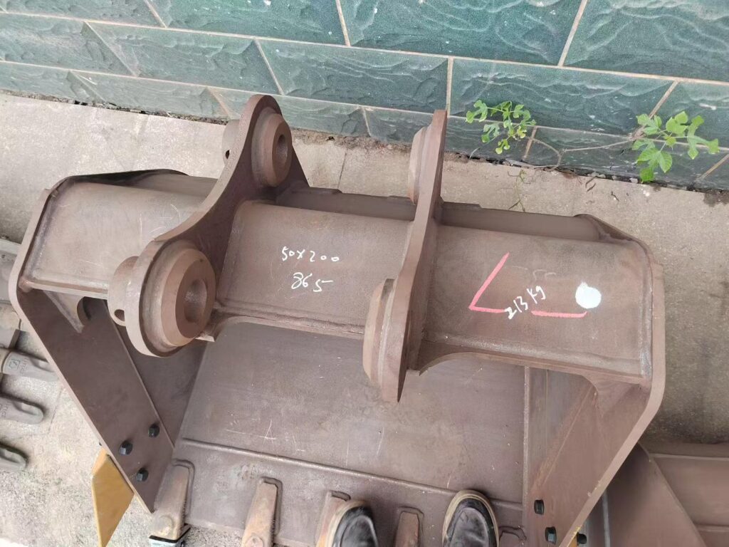 CAT 307, SANY 75, XCMG 75, KOMATSU 60 Excavator Bucket spare parts photo 7