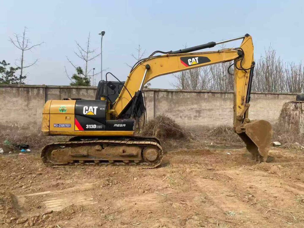 CAT 313D2 used excavator photo 4