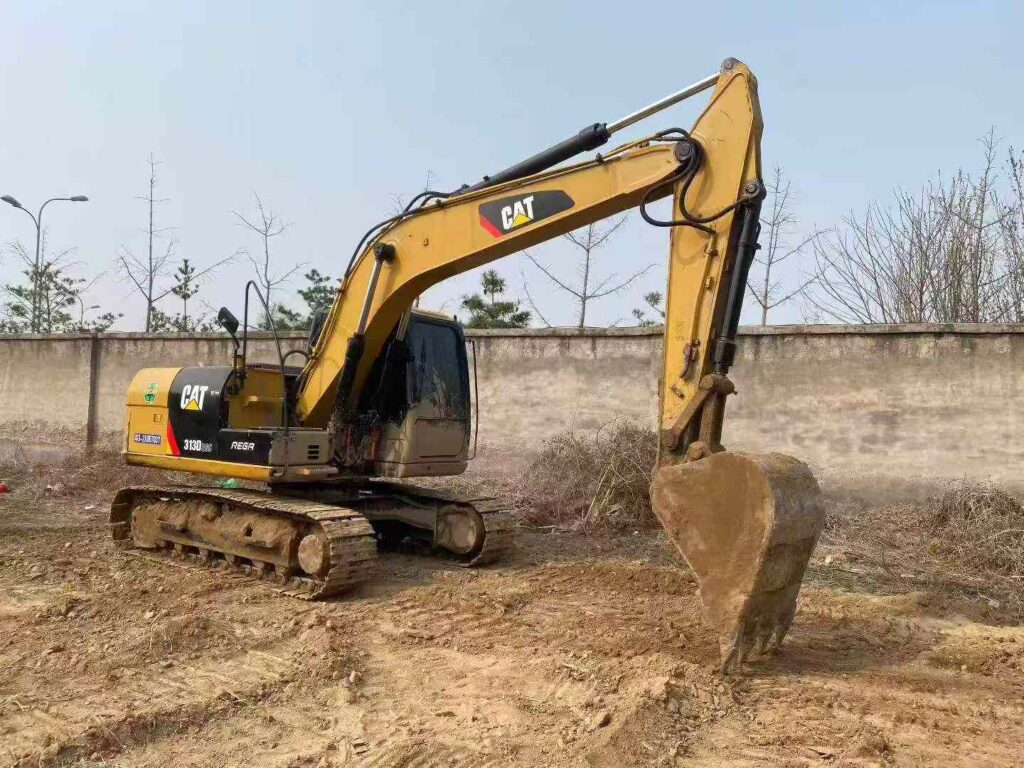 CAT 313D2 used excavator photo 6