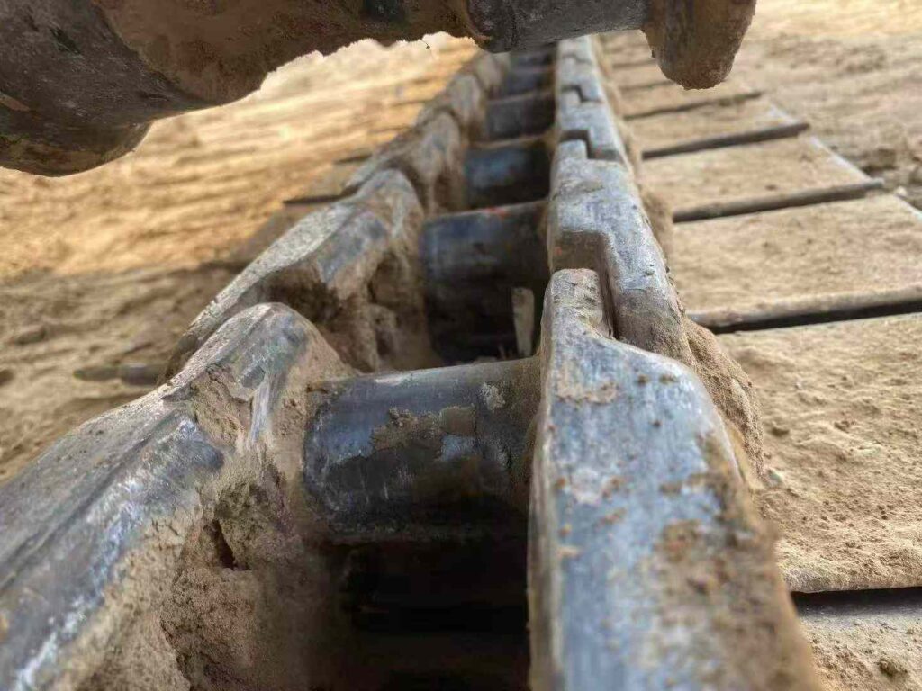 CAT 313D2 used excavator photo 8