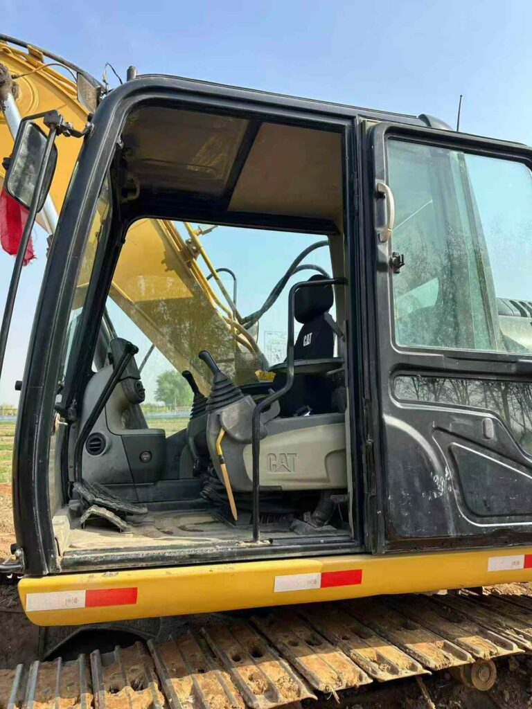 CAT 315 used excavator photo 6