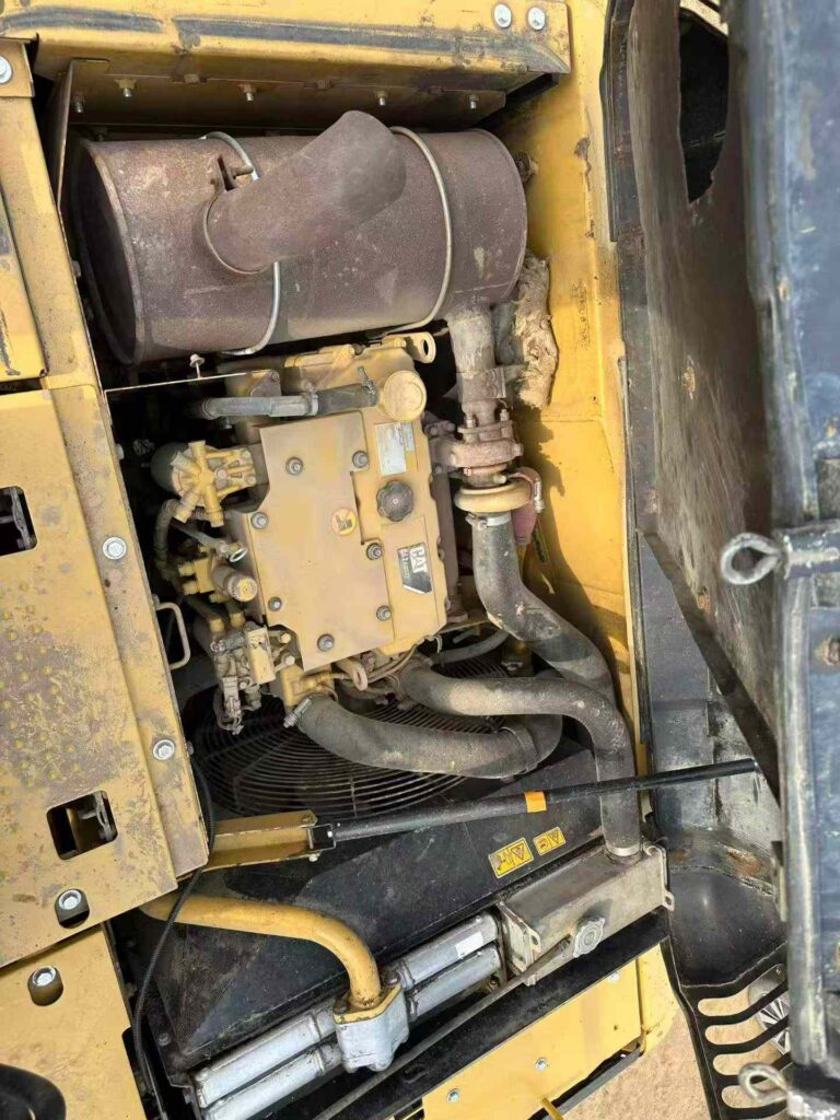 CAT 315 used excavator photo 8