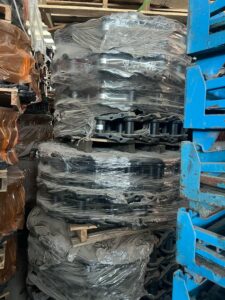 CAT 320, KOBELCO 210, SUMITOMO 210 Track Chain Assembly spare parts photo 1