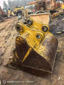 CAT 320 Quick Coupler / Hydraulic Breaker spare parts photo 1
