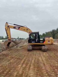 CAT 320D2 used excavator photo 1