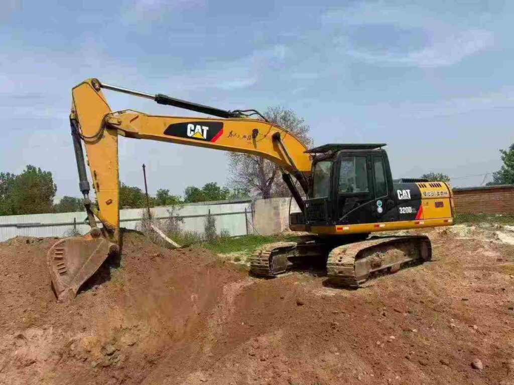 CAT 320D2 used excavator photo 1