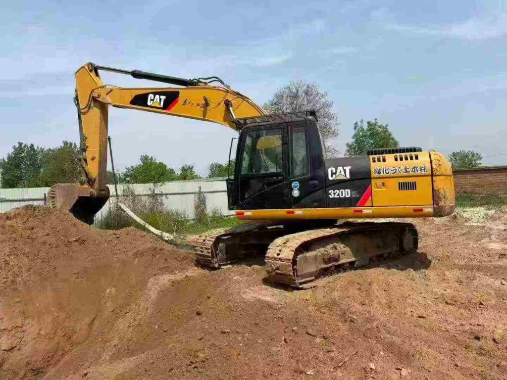 CAT 320D2 used excavator photo 2