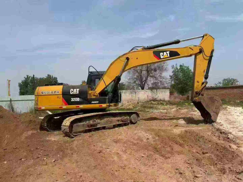 CAT 320D2 used excavator photo 3