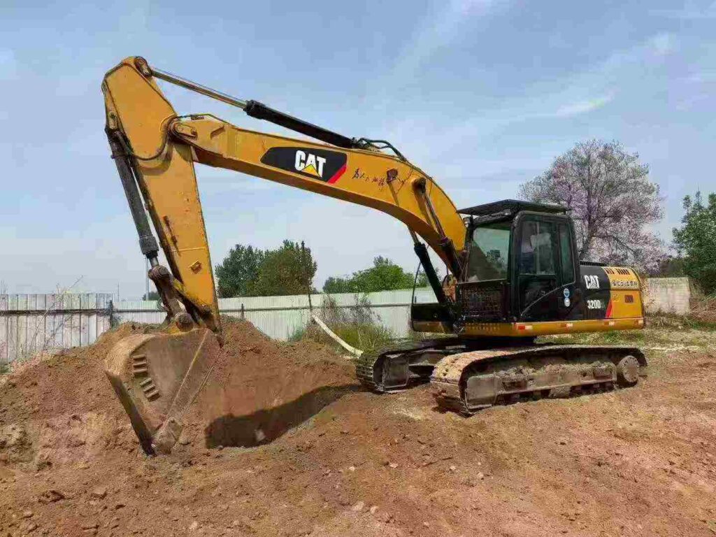 CAT 320D2 used excavator photo 4