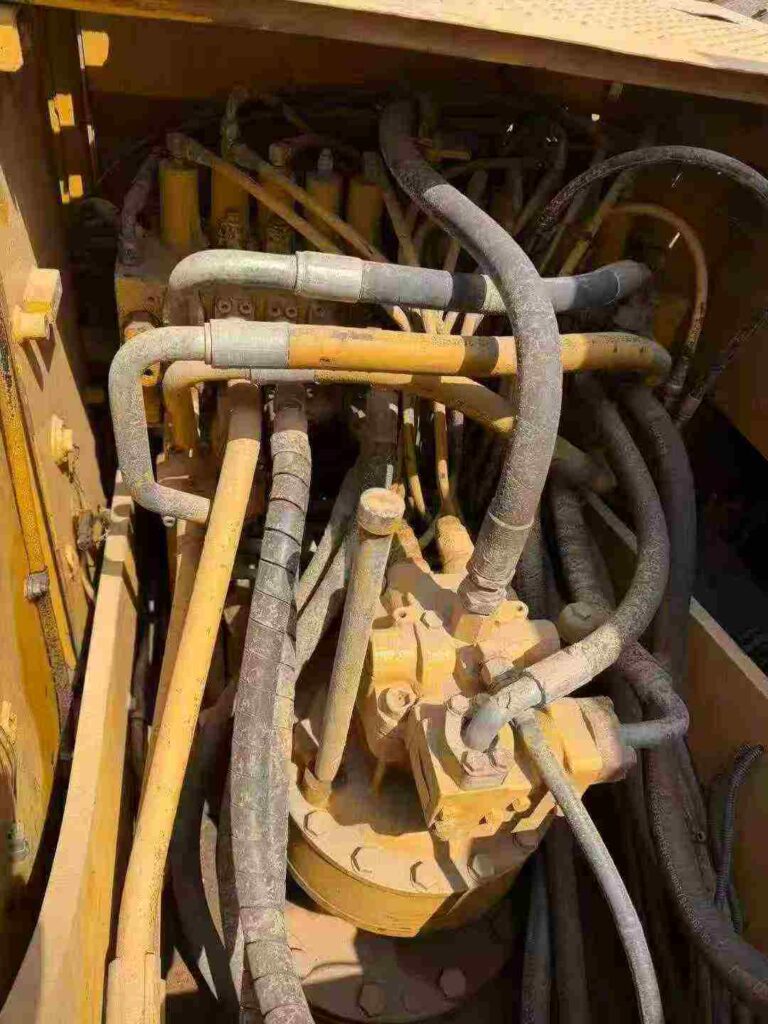 CAT 320D2 used excavator photo 6