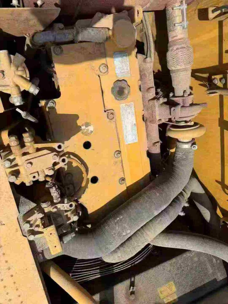 CAT 320D2 used excavator photo 7