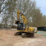 CAT 320D2 used excavator photo 2