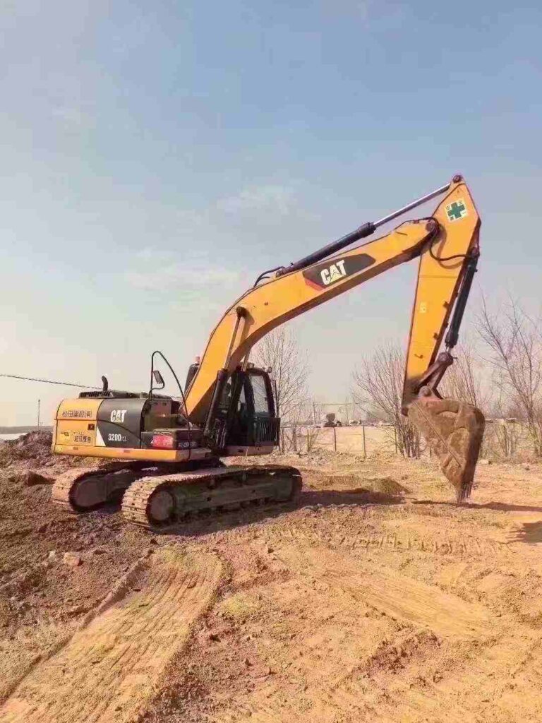 CAT 320D2L used excavator photo 1