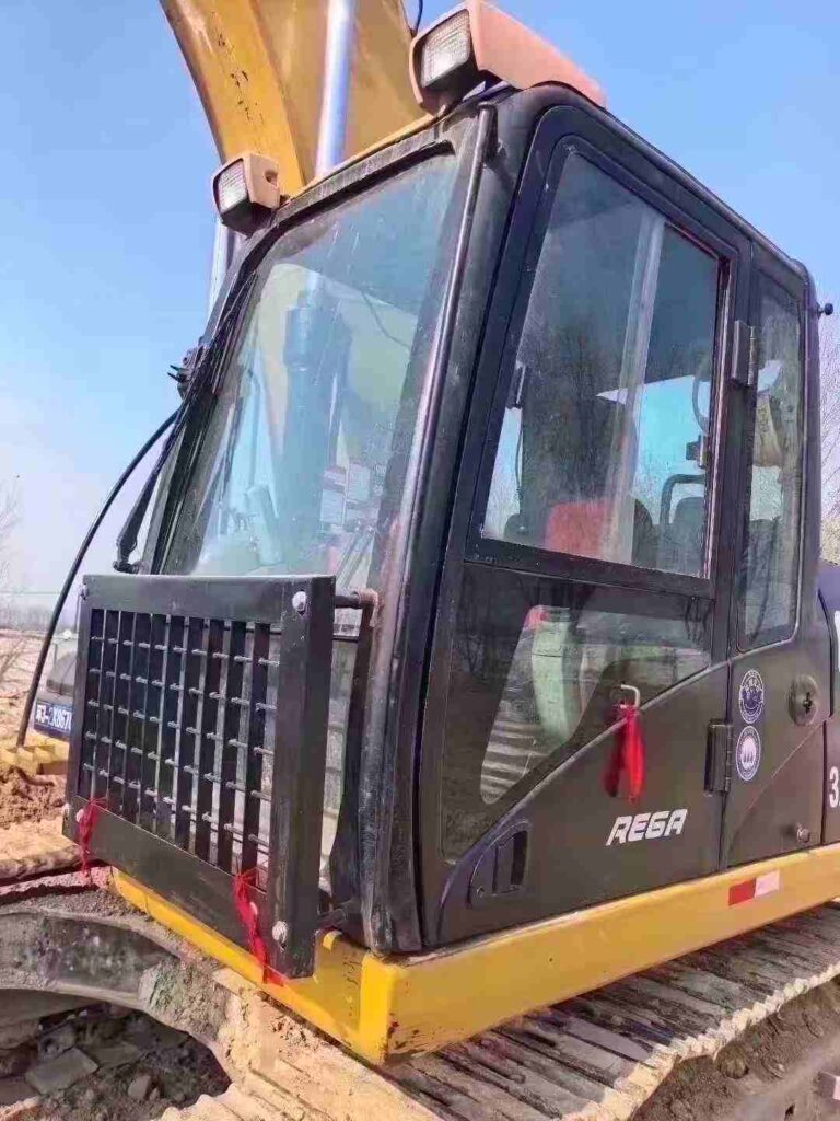 CAT 320D2L used excavator photo 5