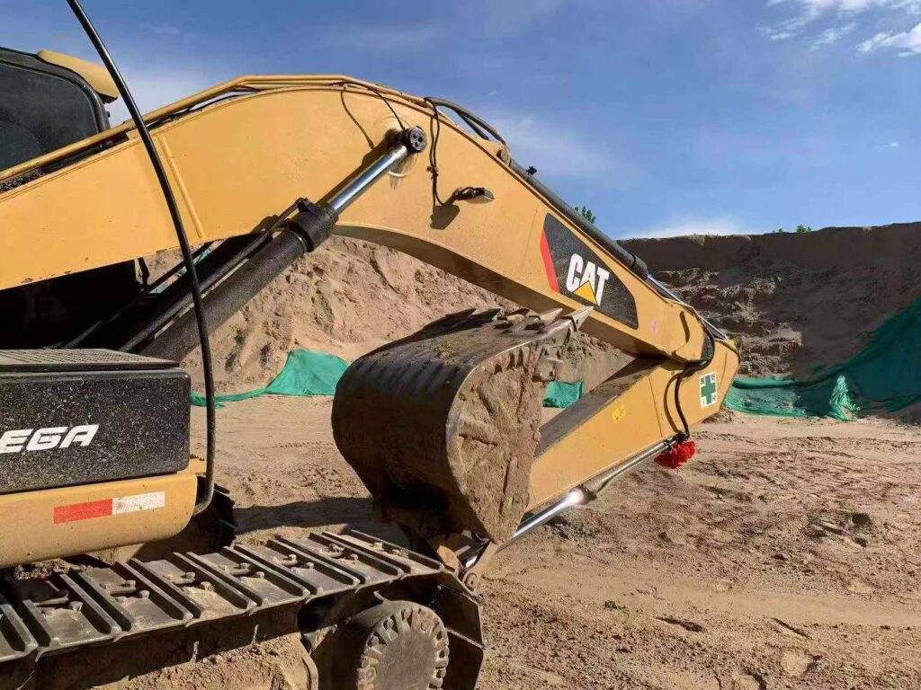 CAT 320D2L used excavator photo 7