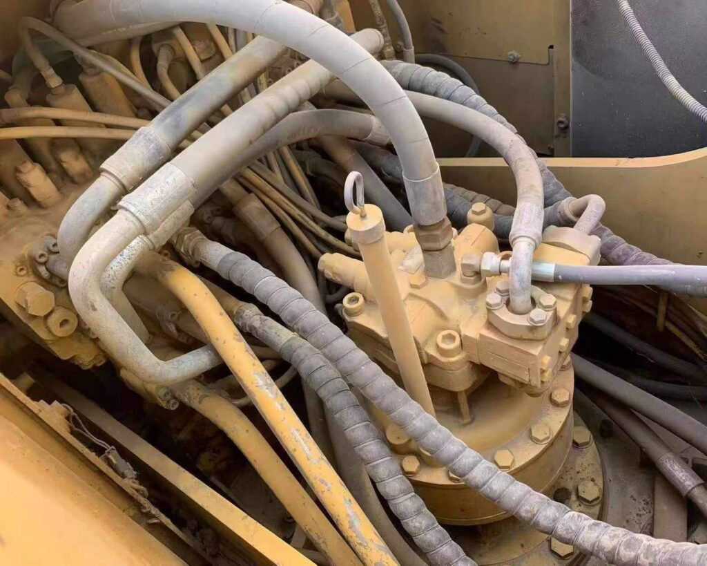 CAT 320D2L used excavator photo 6