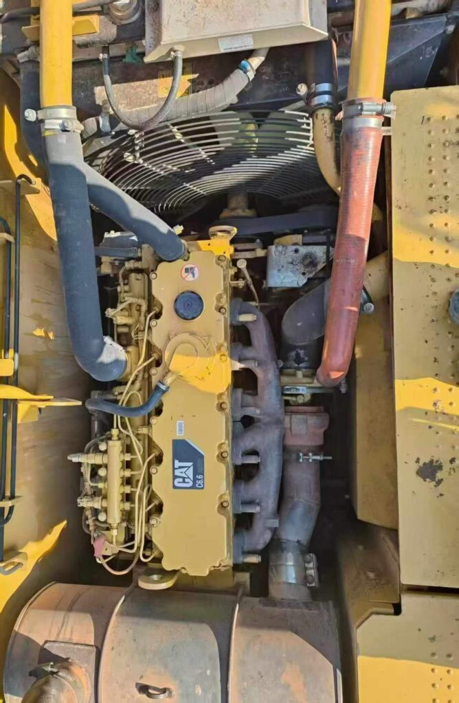 CAT 323 used excavator photo 6