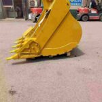 CAT 323 Excavator Bucket spare parts photo 3