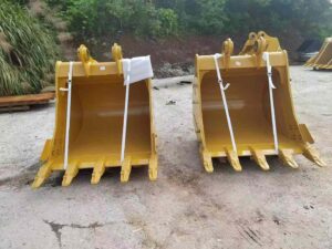 CAT 323 Excavator Bucket spare parts photo 1