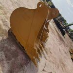 CAT 323 Excavator Bucket spare parts photo 5
