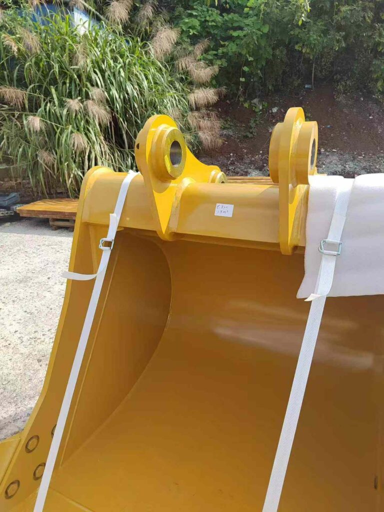 CAT 323 Excavator Bucket spare parts photo 6