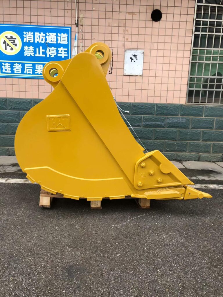 CAT 323 Excavator Bucket spare parts photo 2