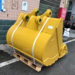 CAT 323 Excavator Bucket spare parts photo 3