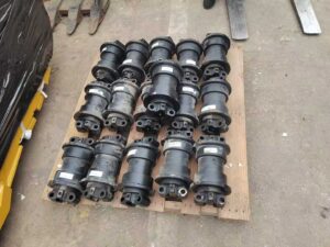 CAT 323 Track Roller spare parts photo 1