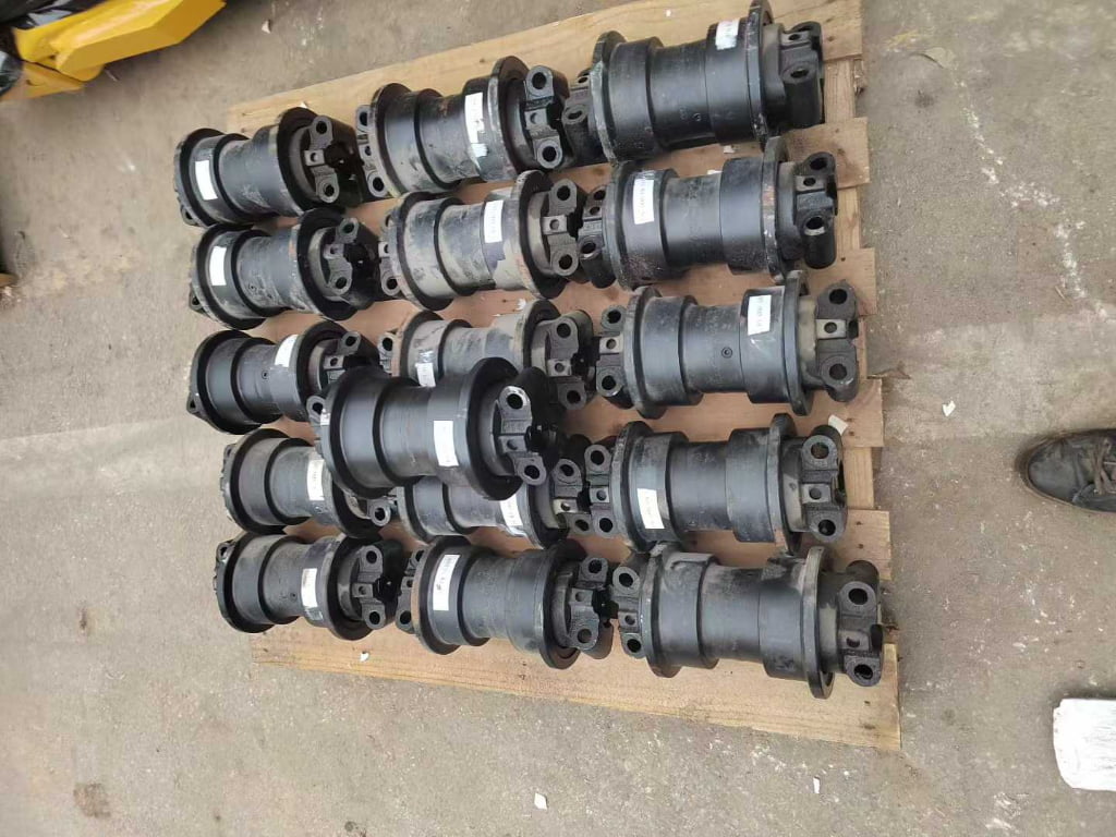 CAT 323 Track Roller spare parts photo 7