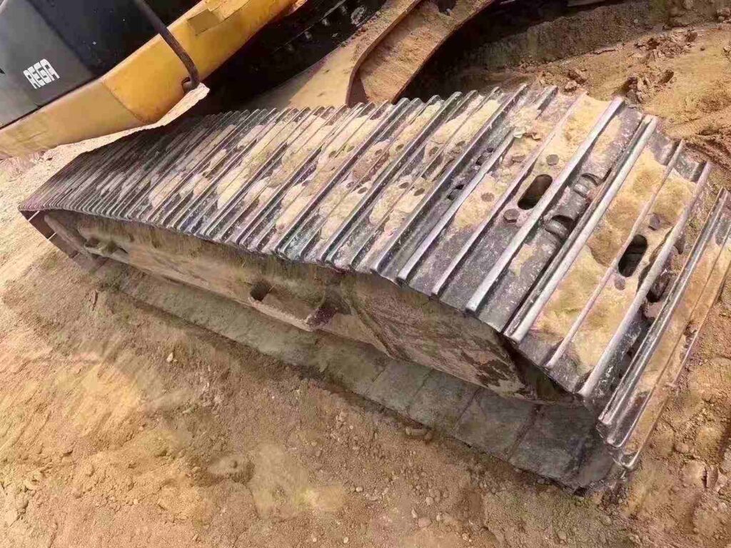 CAT 323D2 used excavator photo 5