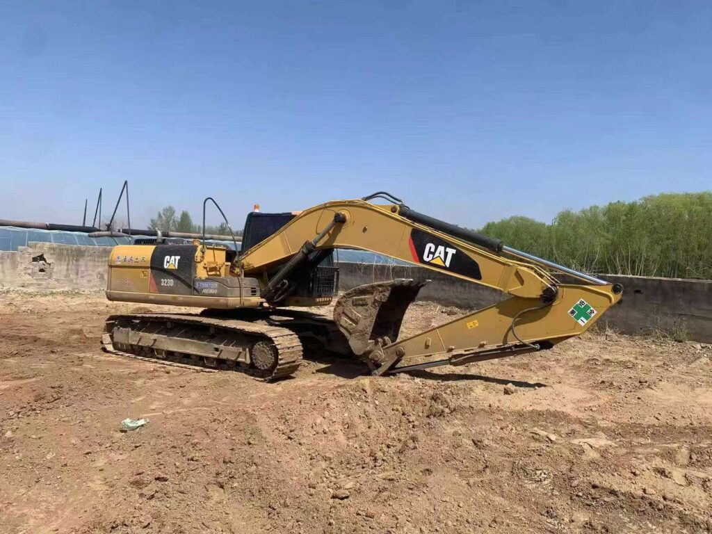 CAT 323D2L used excavator photo 3