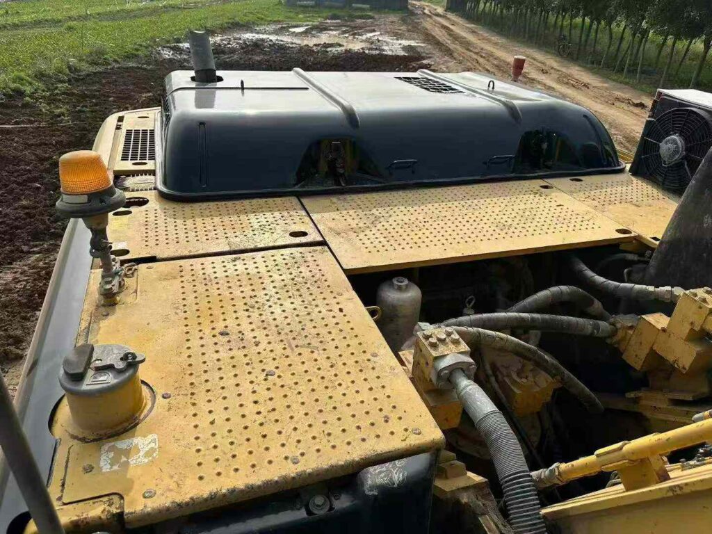 CAT 324 used excavator photo 5