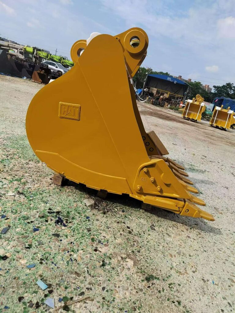 CAT 324 Excavator Bucket spare parts photo 7