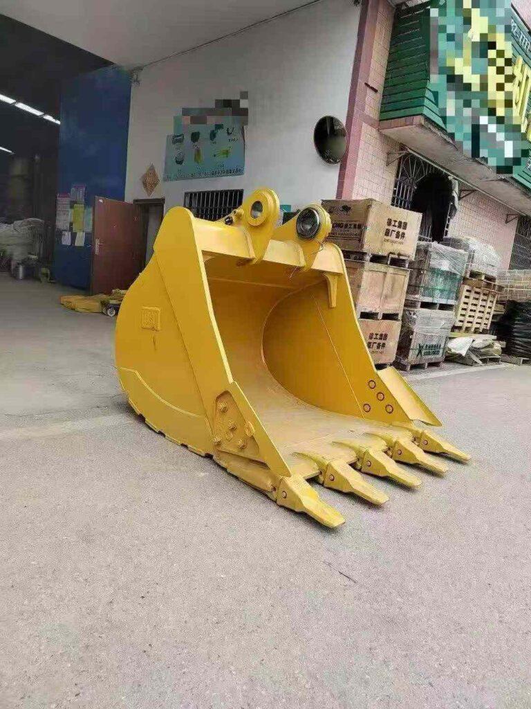 CAT 330 Excavator Bucket spare parts photo 3