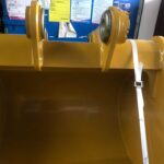 CAT 330 Excavator Bucket spare parts photo 7