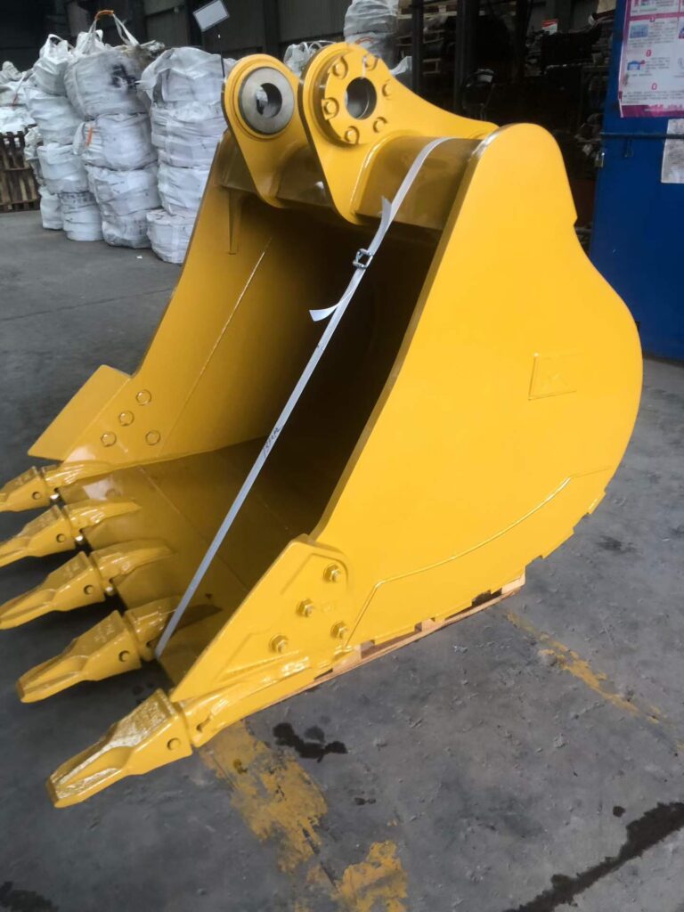 CAT 330 Excavator Bucket spare parts photo 9