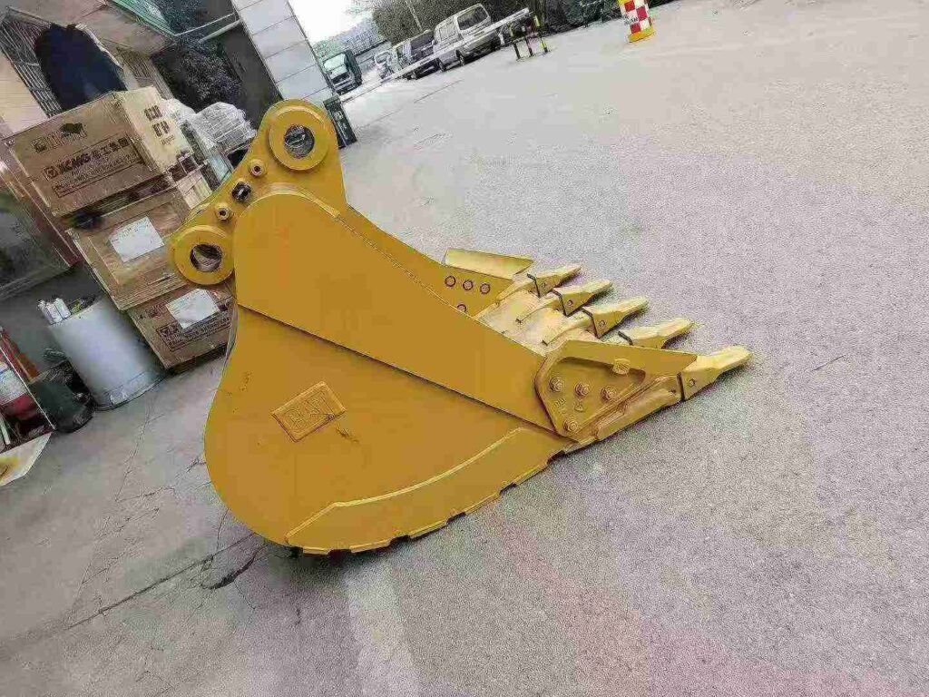 CAT 330 Excavator Bucket spare parts photo 8