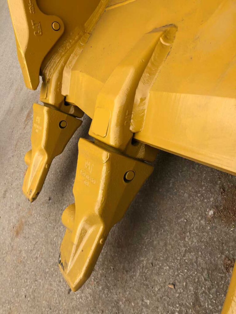 CAT 336, CAT 330 Excavator Bucket spare parts photo 3