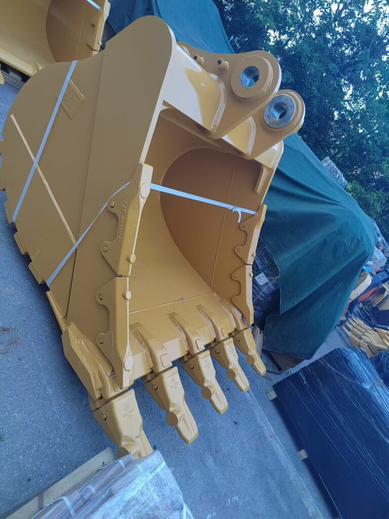 CAT 336, CAT 349 Excavator Bucket spare parts photo 6