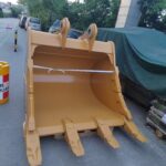 CAT 336, CAT 349 Excavator Bucket spare parts photo 1