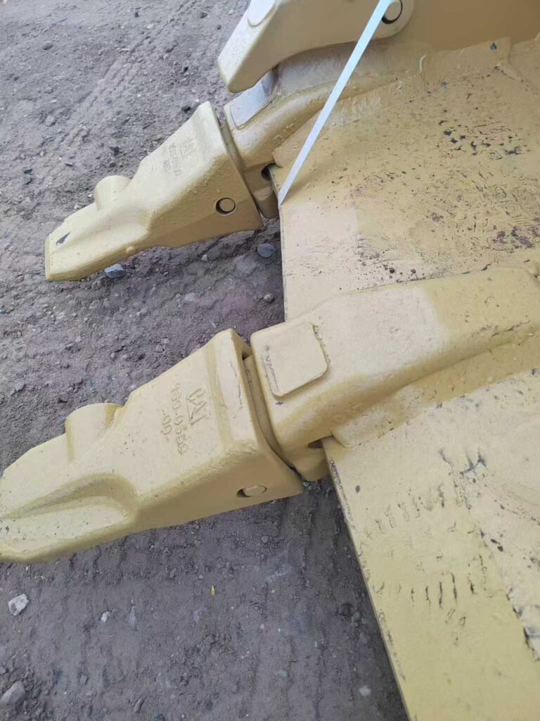 CAT 336 Excavator Bucket spare parts photo 3