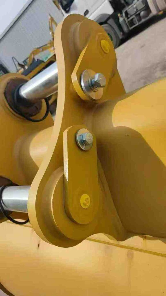 CAT 336 Excavator Bucket spare parts photo 4
