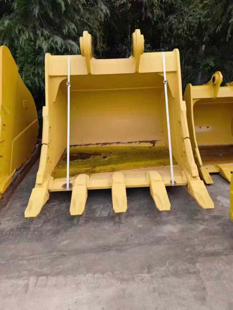 CAT 336 Excavator Bucket spare parts photo 2